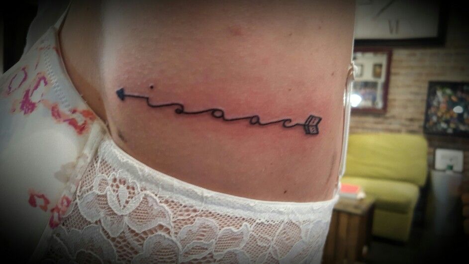 Tatuajes de nombres isaac